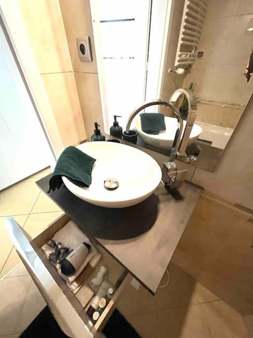 Sea Promenade Luxury Apartment سفينويتشي المظهر الخارجي الصورة